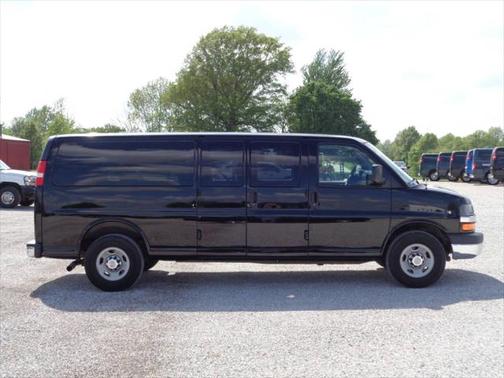 2017 Chevrolet Express 3500 LT
