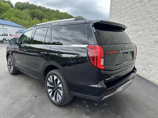 AGATE BLACK METALLIC 2025 Ford Expedition PLATINUM