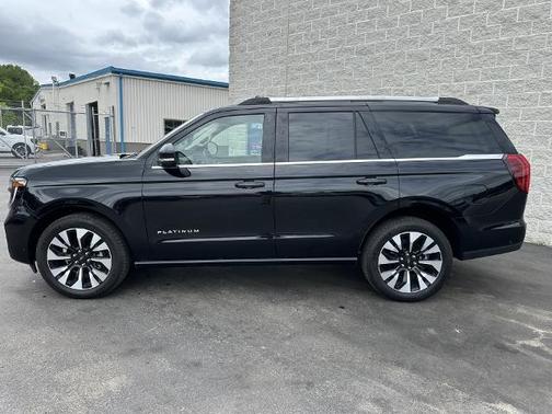 AGATE BLACK METALLIC 2025 Ford Expedition PLATINUM