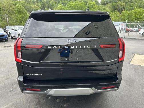 AGATE BLACK METALLIC 2025 Ford Expedition PLATINUM