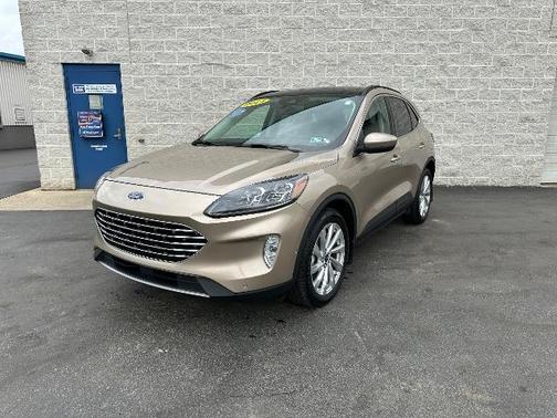 2021 Ford Escape TITANIUM