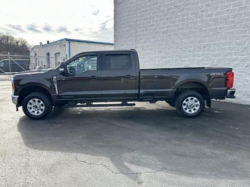2024 Ford F-350 XLT