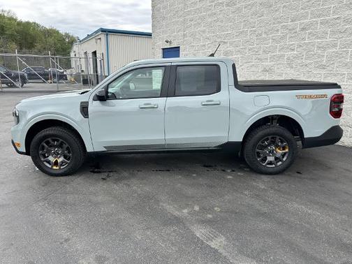 CACTUS GRAY 2024 Ford Maverick LARIAT