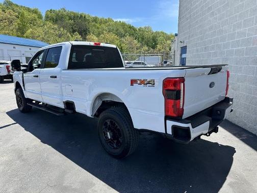 OXFORD WHITE 2025 Ford F-350 XL