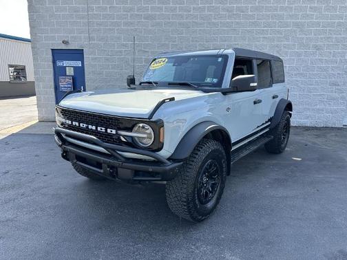 2024 Ford Bronco WILDTRAK