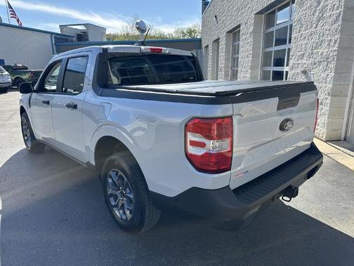 SPACE WHITE METALLIC 2026 Ford Maverick XLT