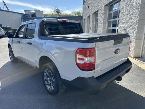 SPACE WHITE METALLIC 2026 Ford Maverick XLT