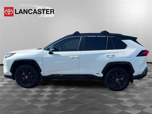 2022 Toyota RAV4 Hybrid SE