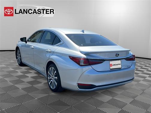 2019 Lexus ES 300h Base