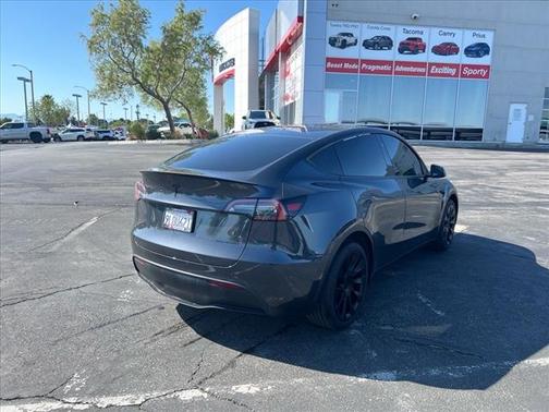 2024 Tesla Model Y Long Range Dual Motor All-Wheel Drive