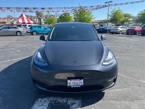 2024 Tesla Model Y Long Range Dual Motor All-Wheel Drive