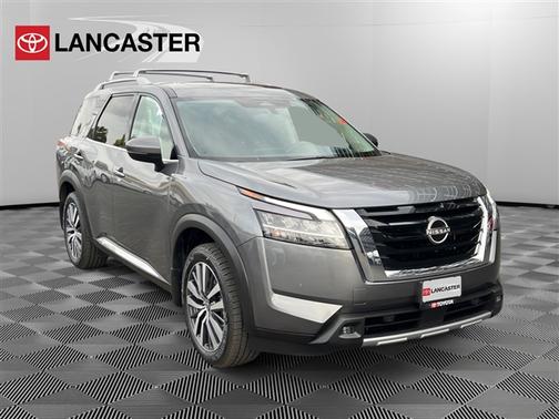 2022 Nissan Pathfinder Platinum 2WD