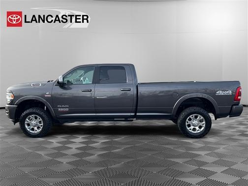 2020 RAM 3500 Laramie Crew Cab 4x4 8' Box
