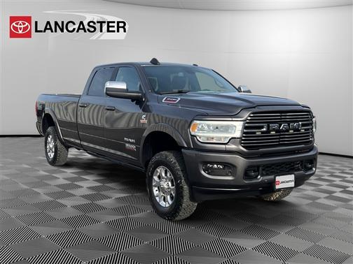2020 RAM 3500 Laramie Crew Cab 4x4 8' Box