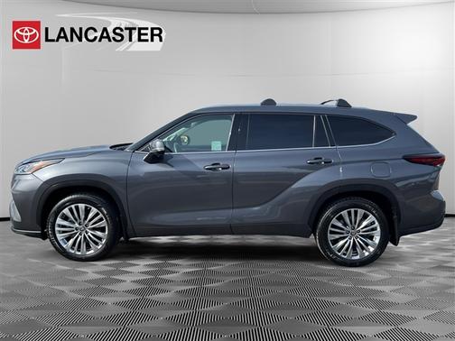 2024 Toyota Highlander Hybrid Platinum