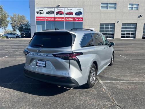 2023 Toyota Sienna XLE