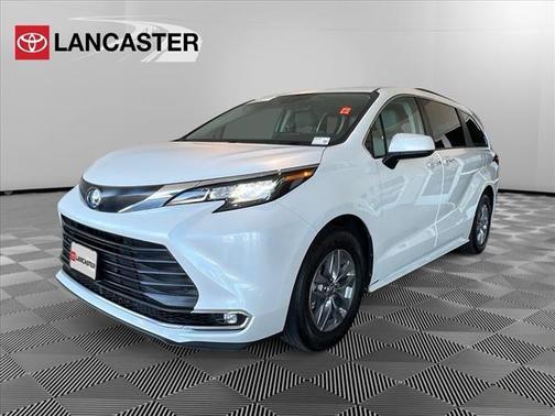 2023 Toyota Sienna XLE 7 Passenger