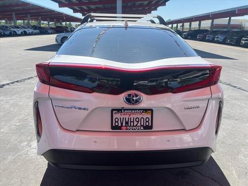 2021 Toyota Prius Prime LE