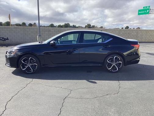 2025 Nissan Altima SR FWD