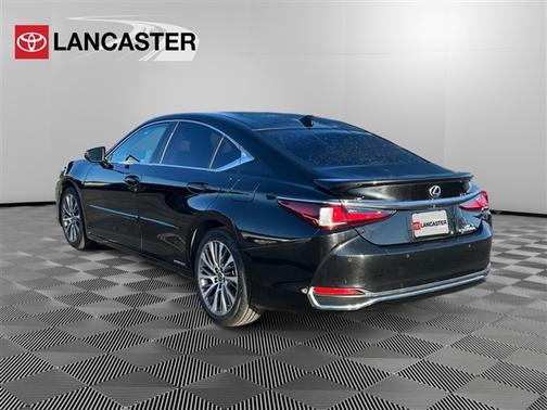 2020 Lexus ES 300h Base