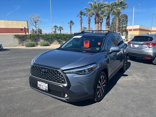 2024 Toyota Corolla Cross XLE