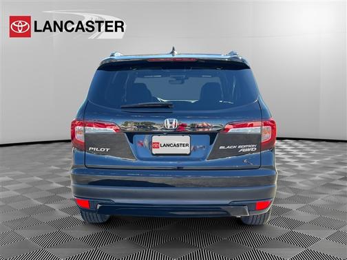 2021 Honda Pilot AWD Black Edition