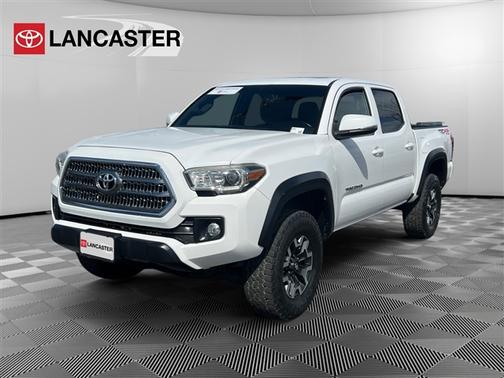 2016 Toyota Tacoma SR