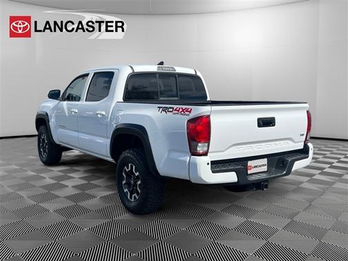 2016 Toyota Tacoma SR