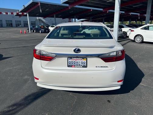 2018 Lexus ES 300h Base
