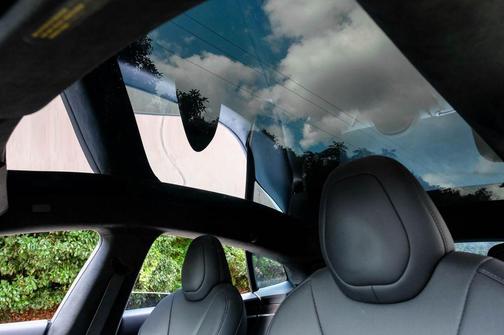 Pearl White Multi 2022 Tesla Model S Base