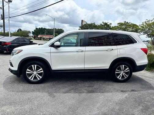 White Diamond Pearl 2018 Honda Pilot EX-L