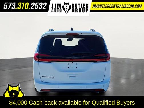 Bright White Clearcoat 2026 Chrysler Pacifica L