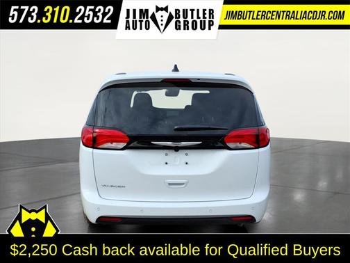 2026 Chrysler Voyager LX