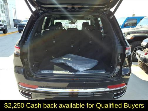 2025 Jeep Grand Cherokee Overland