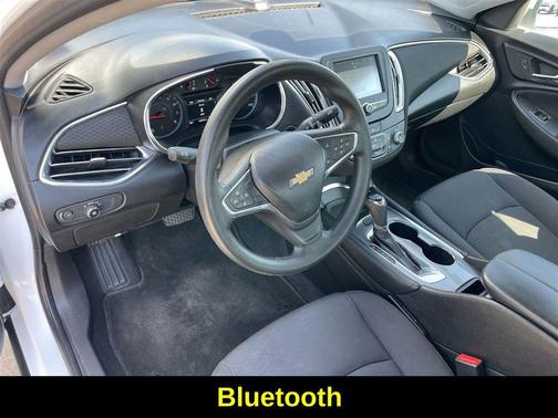 2017 Chevrolet Malibu 1LT