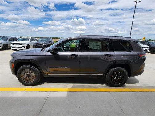 2025 Jeep Grand Cherokee L Altitude