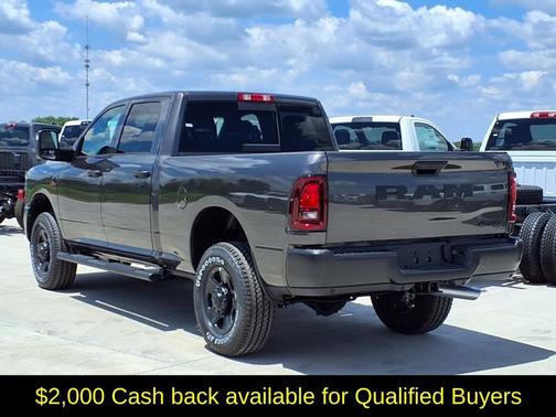 2025 RAM 2500 Tradesman Crew Cab 4x4 6'4' Box