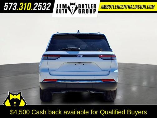 Bright White Clearcoat 2026 Jeep Grand Cherokee Altitude