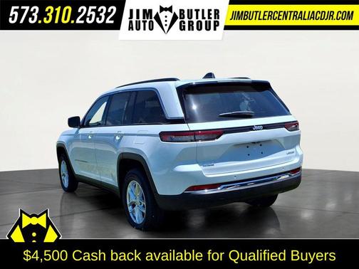 Bright White Clearcoat 2026 Jeep Grand Cherokee Laredo