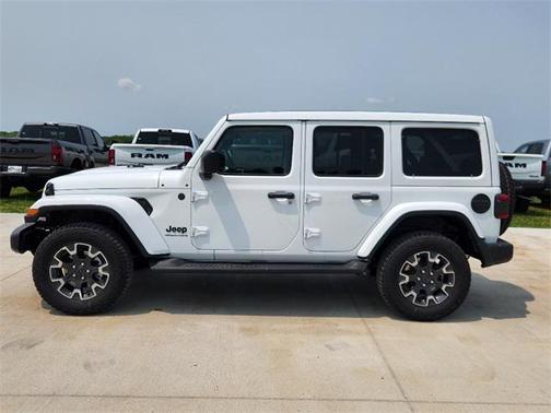 2025 Jeep Wrangler 4-Door Sahara 4x4