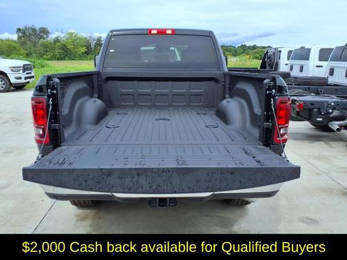 2025 RAM 2500 Big Horn Crew Cab 4x4 6'4' Box