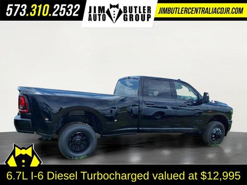 Diamond Black Crystal Pearlcoat 2026 RAM 3500 Big Horn Crew Cab 4x4 8' Box