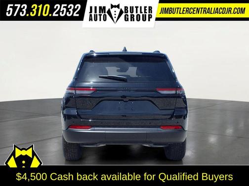 Diamond Black Crystal Pearlcoat 2026 Jeep Grand Cherokee Altitude