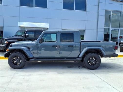2025 Jeep Gladiator Sport