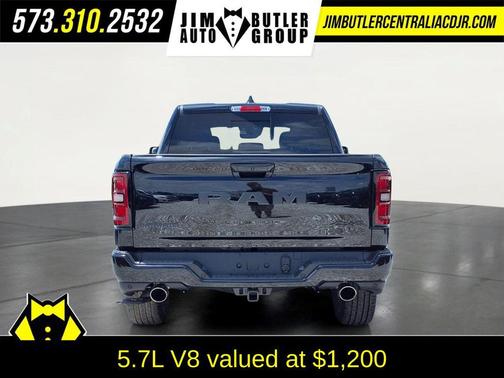 Diamond Black Crystal Pearlcoat 2026 RAM 1500 Laramie