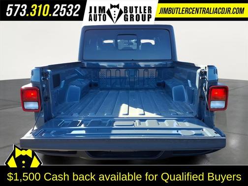 2026 Jeep Gladiator Sport