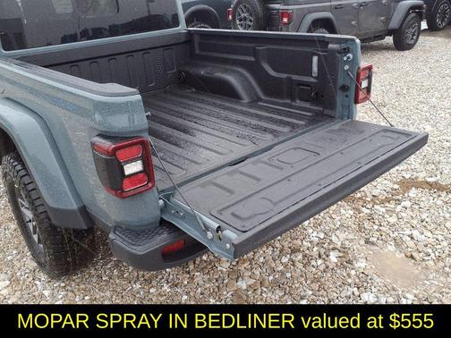 2026 Jeep Gladiator Mojave 4x4