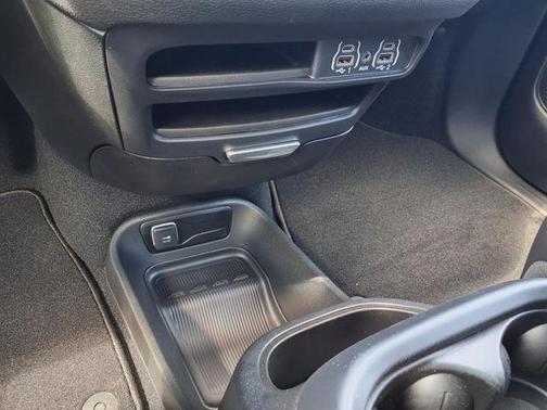 2025 Chrysler Pacifica L