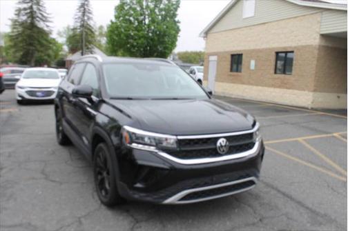 2022 Volkswagen Taos SE 4Motion AWD 4dr SUV