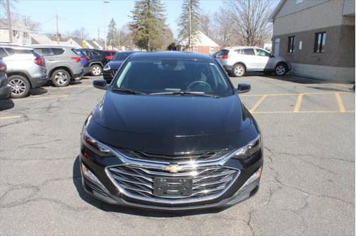 2019 Chevrolet Malibu Hybrid Base